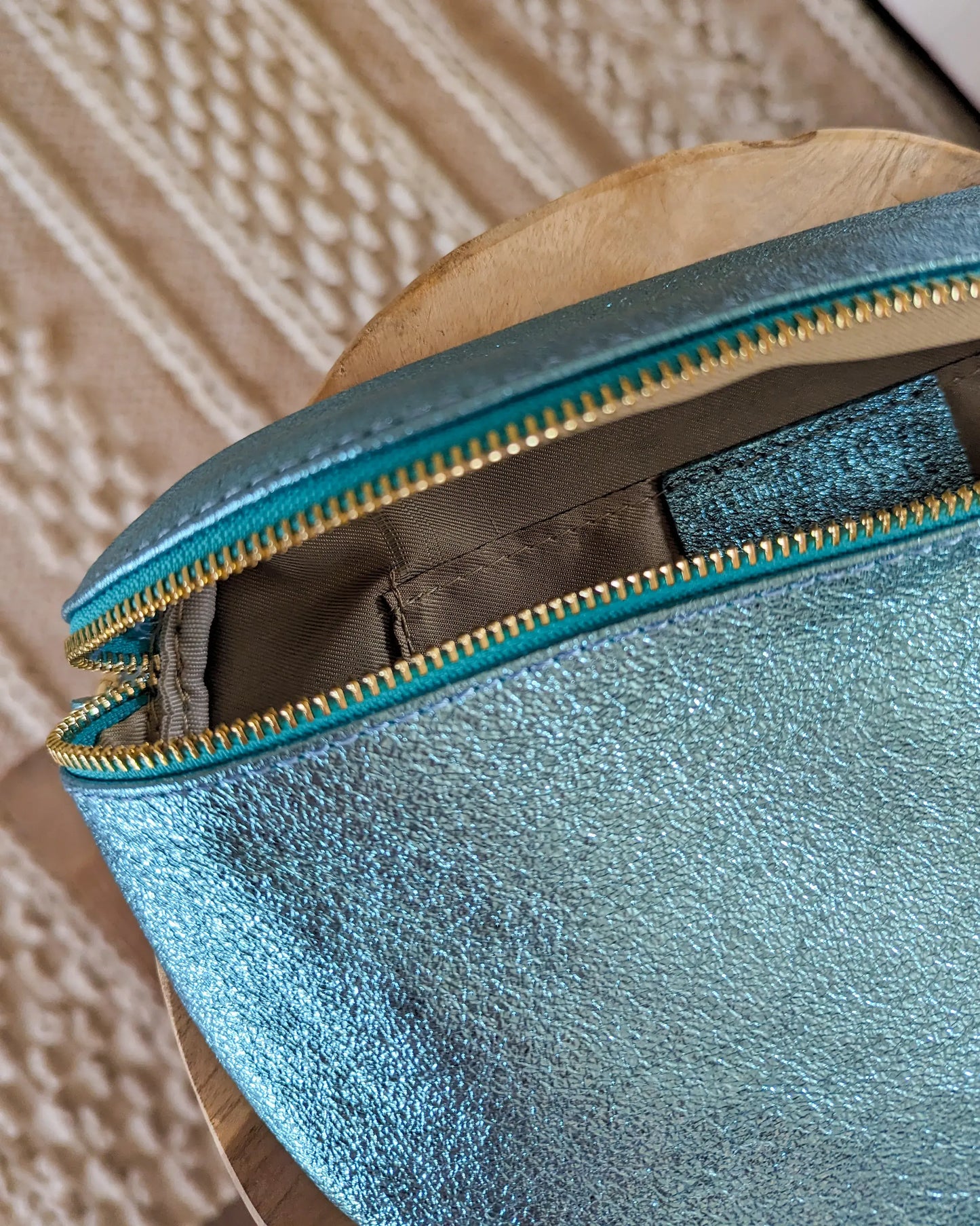 Sac banane XL en cuir irisé - Jacob bleu